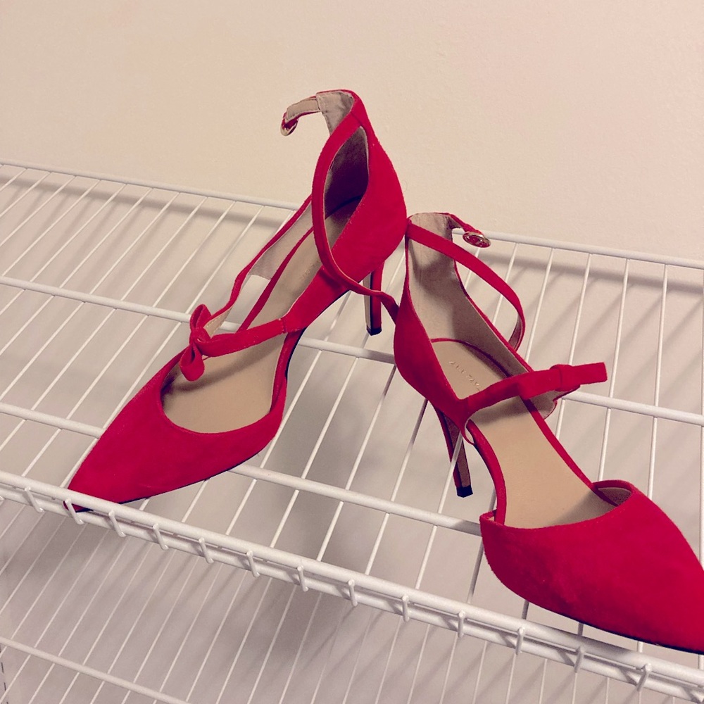 SALE Ann Taylor Red Bow Heels